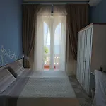 Raineri Oda ve Kahvaltı Giardini Naxos