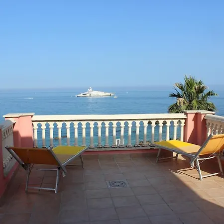 Raineri Giardini Naxos