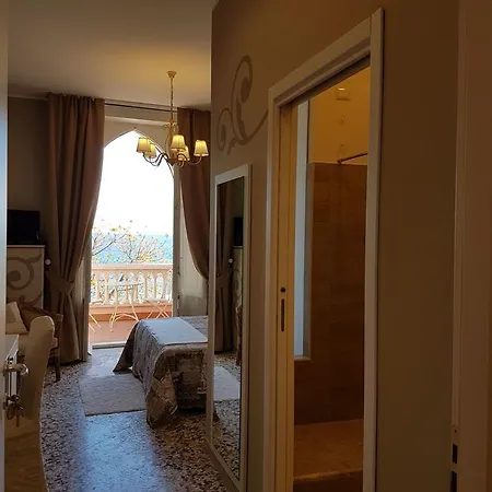 Raineri Giardini Naxos